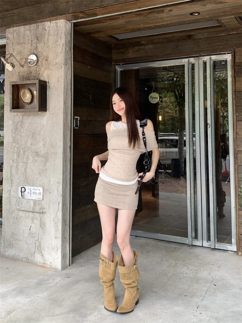 Women's Off-Shoulder Two-Piece Set Slimming Knit Top and Skirt Summer Outfit - Image 4