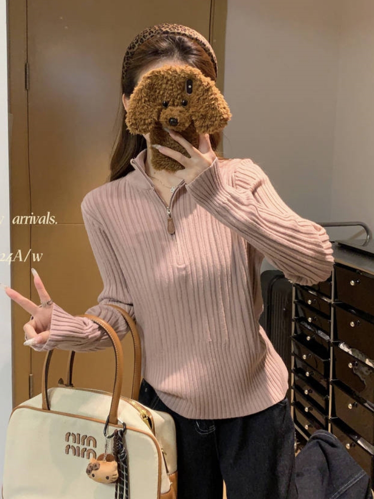 Women’s Retro Ribbed Knit Pullover Sweater with V-Neck and Half-Turtleneck