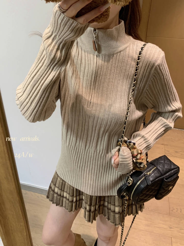 Women's Retro Ribbed Knit Pullover Sweater with V-Neck and Half-Turtleneck - Image 3