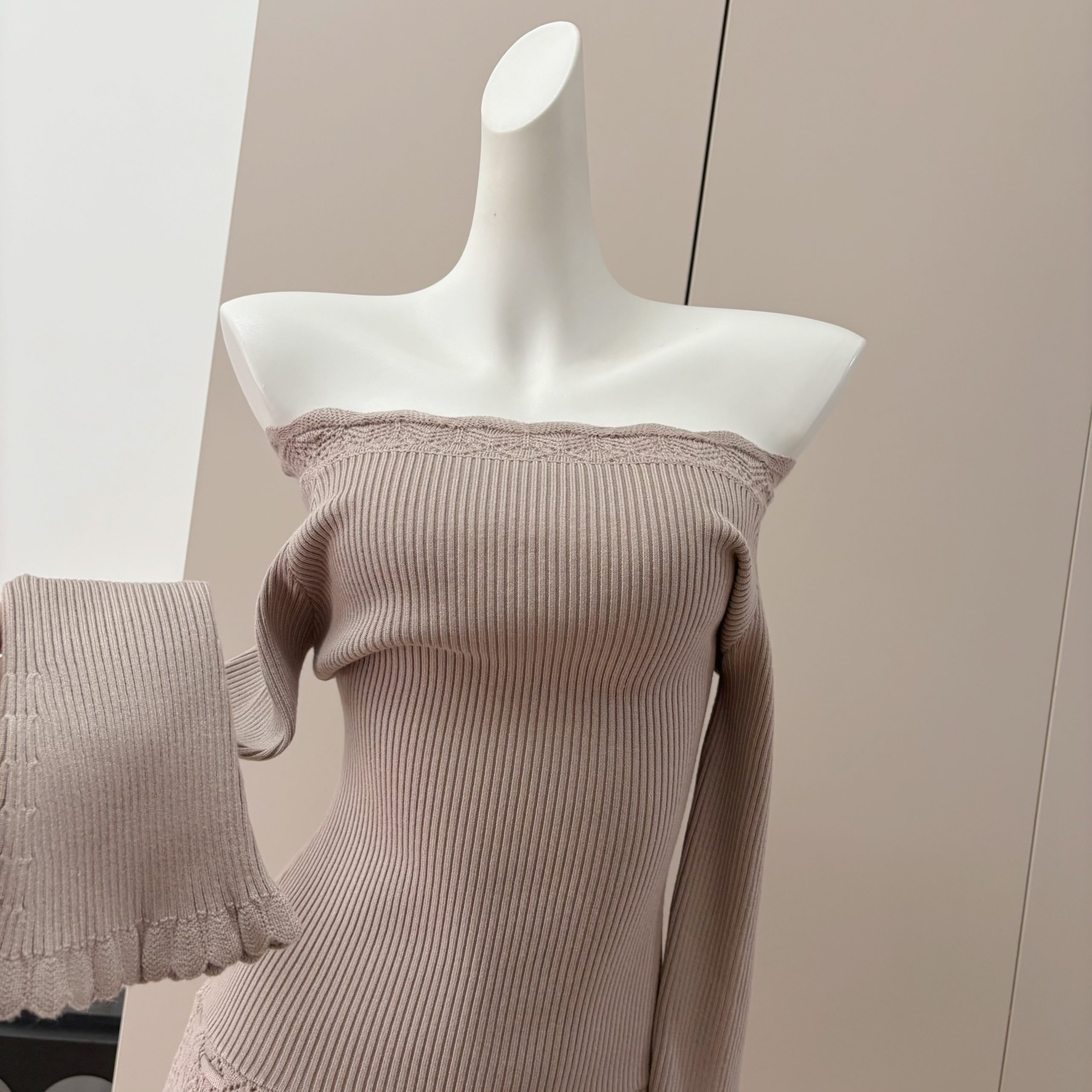 FAY Creamy Dream Off-Shoulder Cutout Bodycon Knit Dress - Image 3