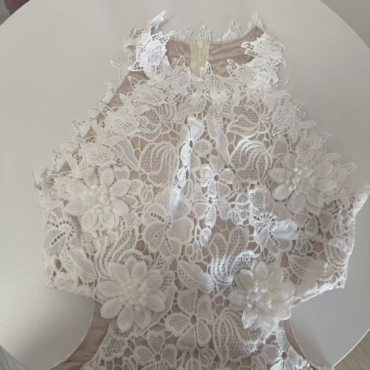 Qiauuu 3D Floral Water-Soluble Lace Embroidered Halter Short Dress for Women - Image 4