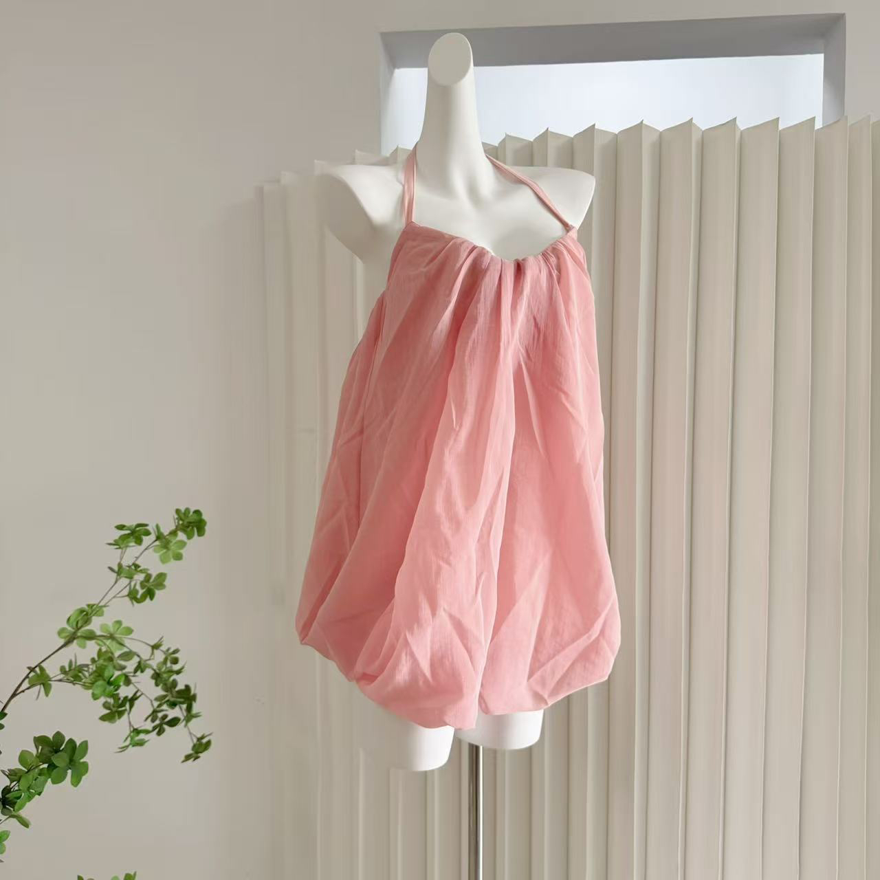 LilyQin Peach Pink Halter Tie Dress with 62 Percent Acetate Bud Design Short Dress