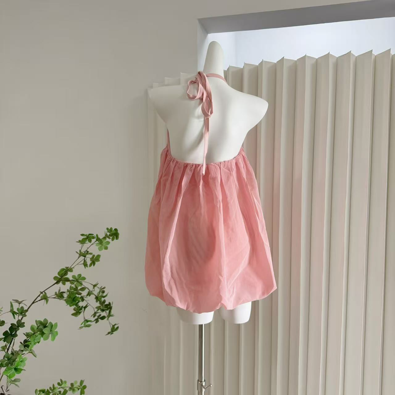 LilyQin Peach Pink Halter Tie Dress with 62 Percent Acetate Bud Design Short Dress - Image 5