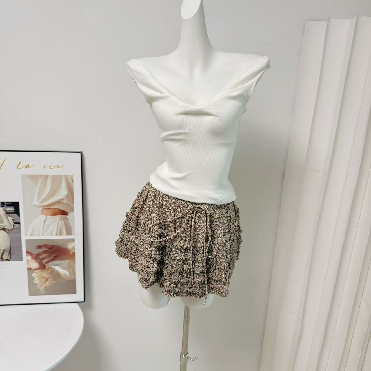 UDressy Self-Made Swan Neck Knot Micro Off-Shoulder Camisole Top - Image 2