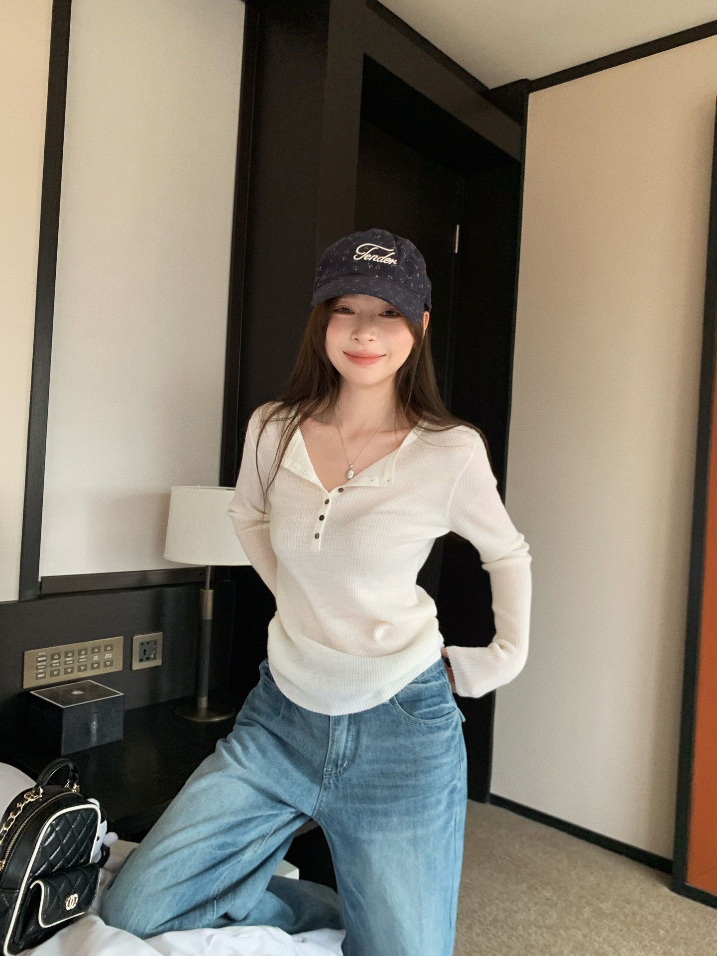 White Knit Sweater for Women 2026 Fall Winter Lapel Slim V-Neck Thin Base Layer Top - Image 3