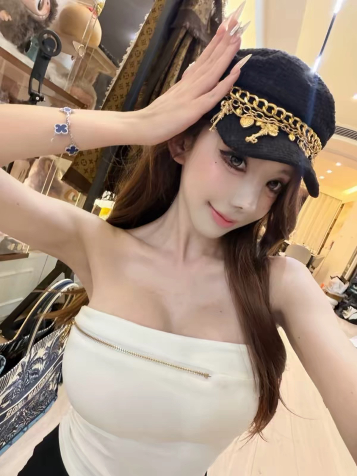 Minimal Solid One-Shoulder Camisole with Padded Bust and Zipper - Image 3